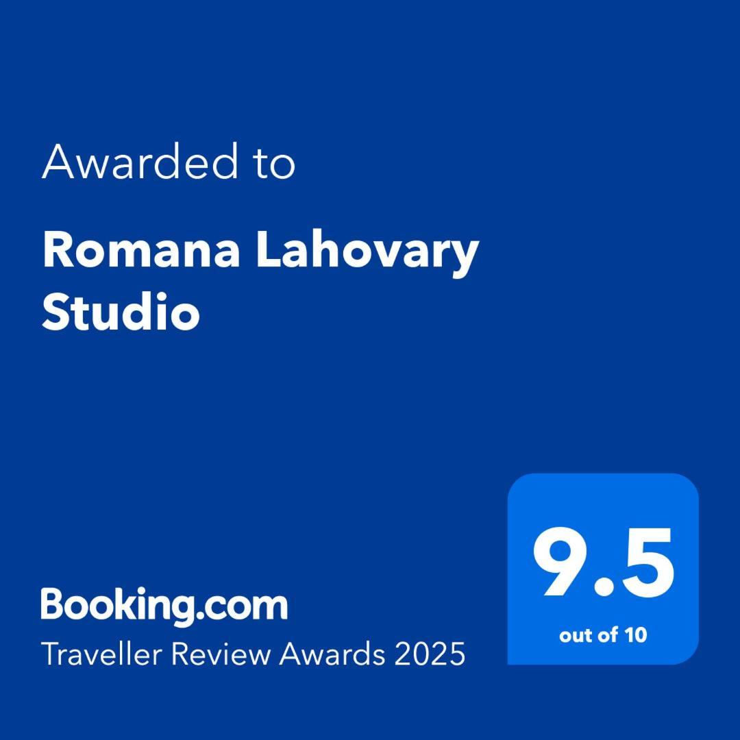 Romana Lahovary Studio Бухарест Экстерьер фото